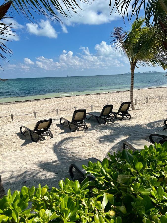 Beachfront Loft Amara Apartment *